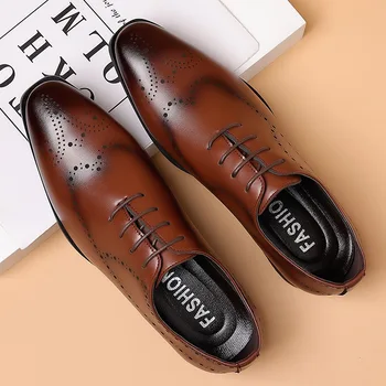 Yeni İtalyan Siyah Resmi Ayakkabı erkek mokasen ayakkabıları düğün elbisesi Ayakkabı Erkekler Patent Deri Oxford Ayakkabı Erkekler İçin Chaussures Hommes En Cuir